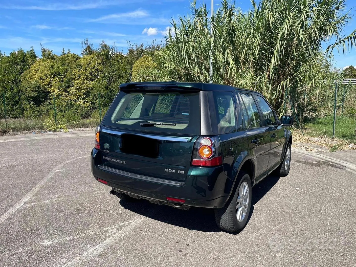 Land Rover Freelander 2012 photo 4