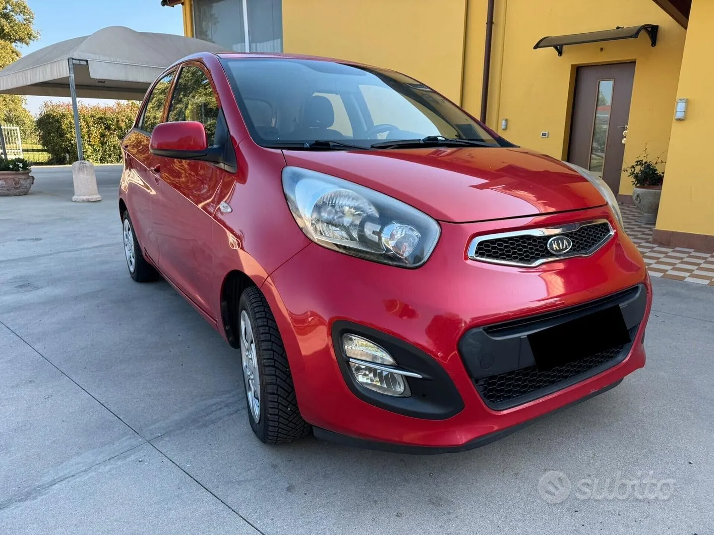 Kia Picanto 2011 photo 2