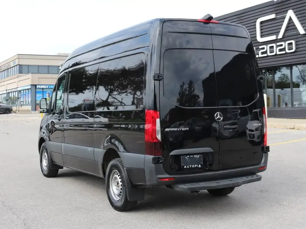 Mercedes-Benz Sprinter 2022 photo 5
