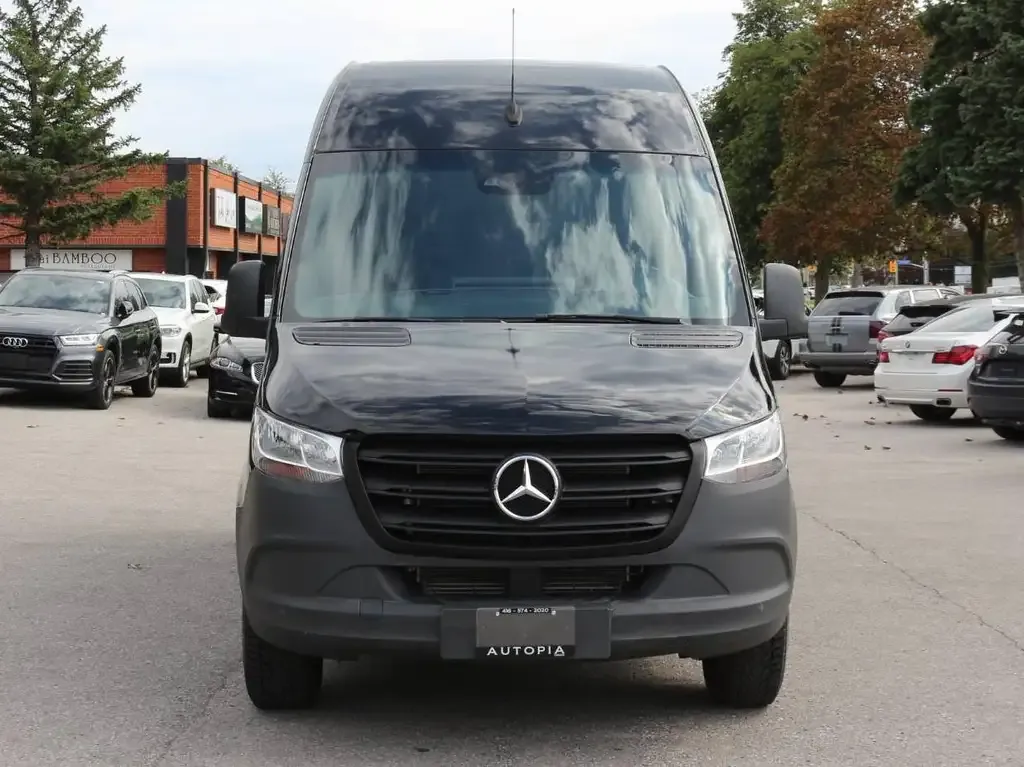Mercedes-Benz Sprinter 2022 photo 2