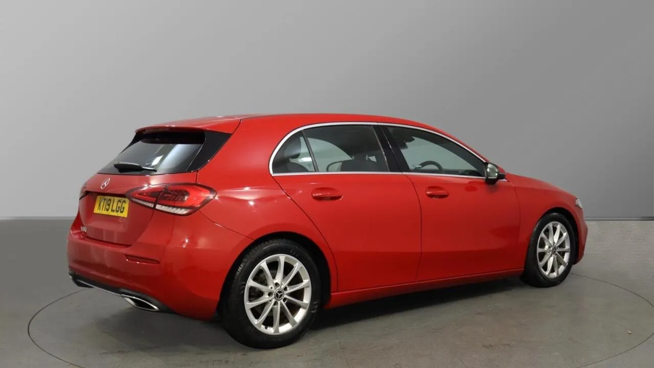 Mercedes-Benz A-Class 2019 photo 3