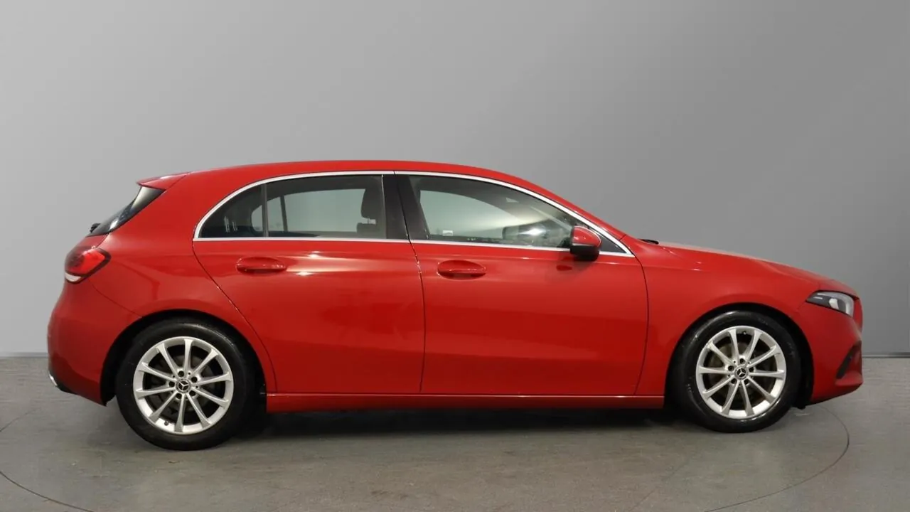 Mercedes-Benz A-Class 2019 photo 2