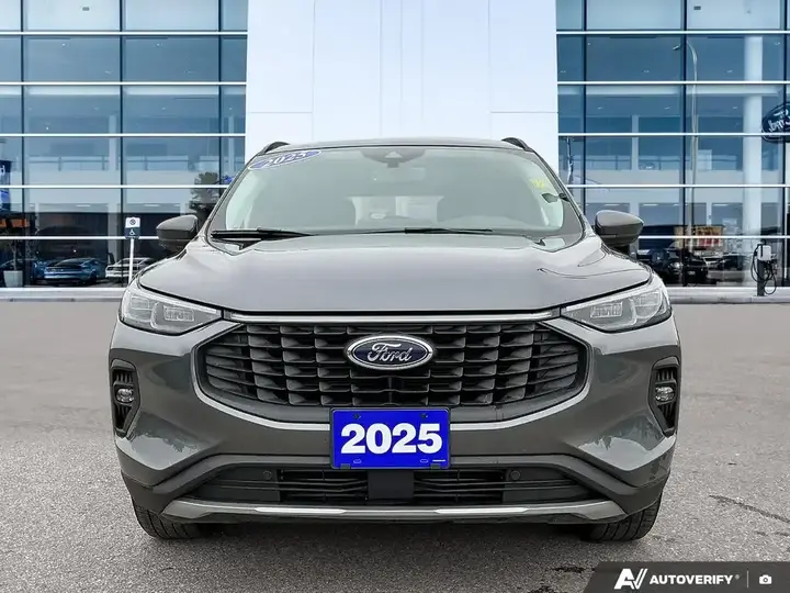 Ford Escape 2025 photo 3