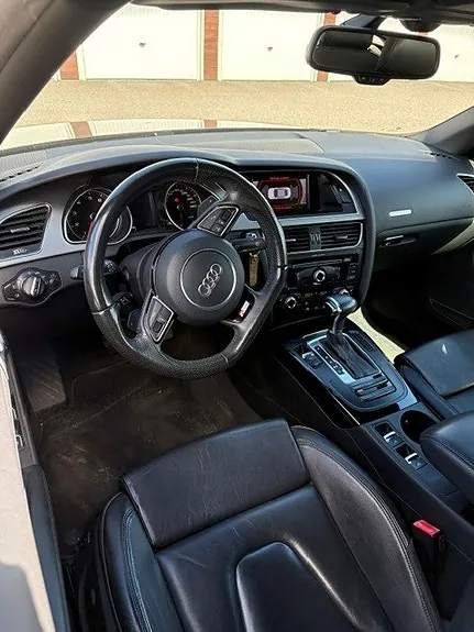 Audi A5 2012 photo 5