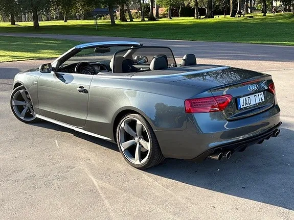 Audi A5 2012 photo 4