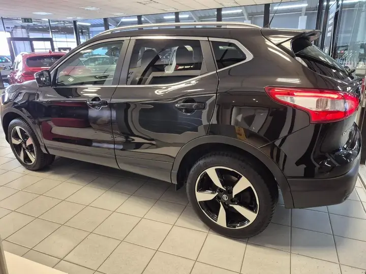 Nissan Qashqai 2017 photo 2