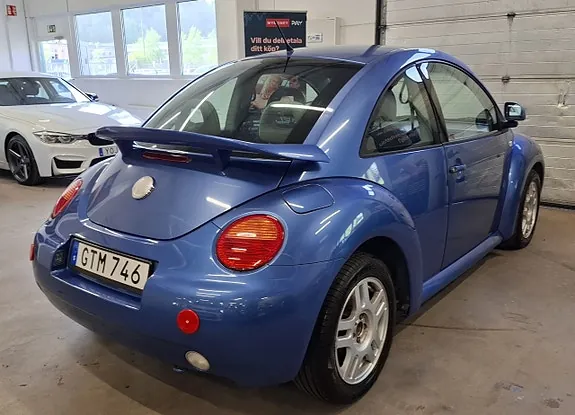 Volkswagen New Beetle 1999 photo 3