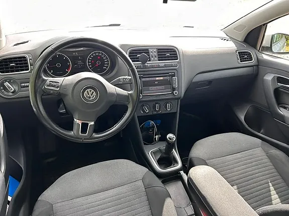 Volkswagen Polo 2011 photo 5