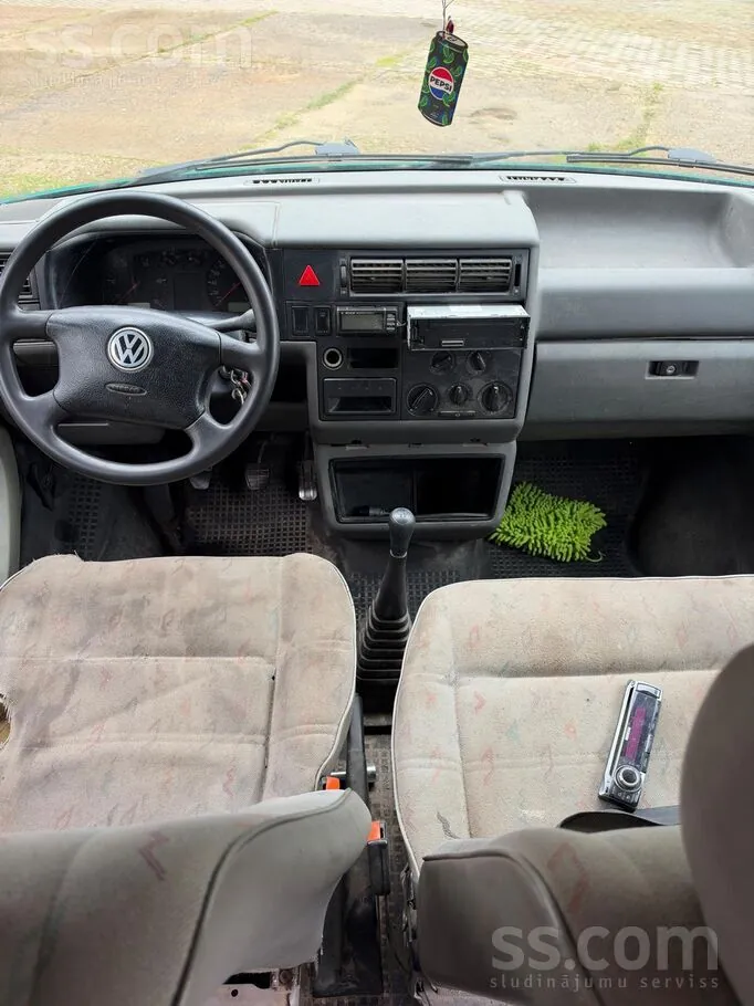 Volkswagen Transporter 1999 photo 2