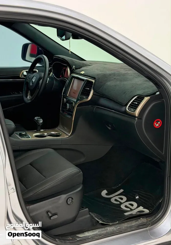 Jeep Grand Cherokee 2014 photo 4