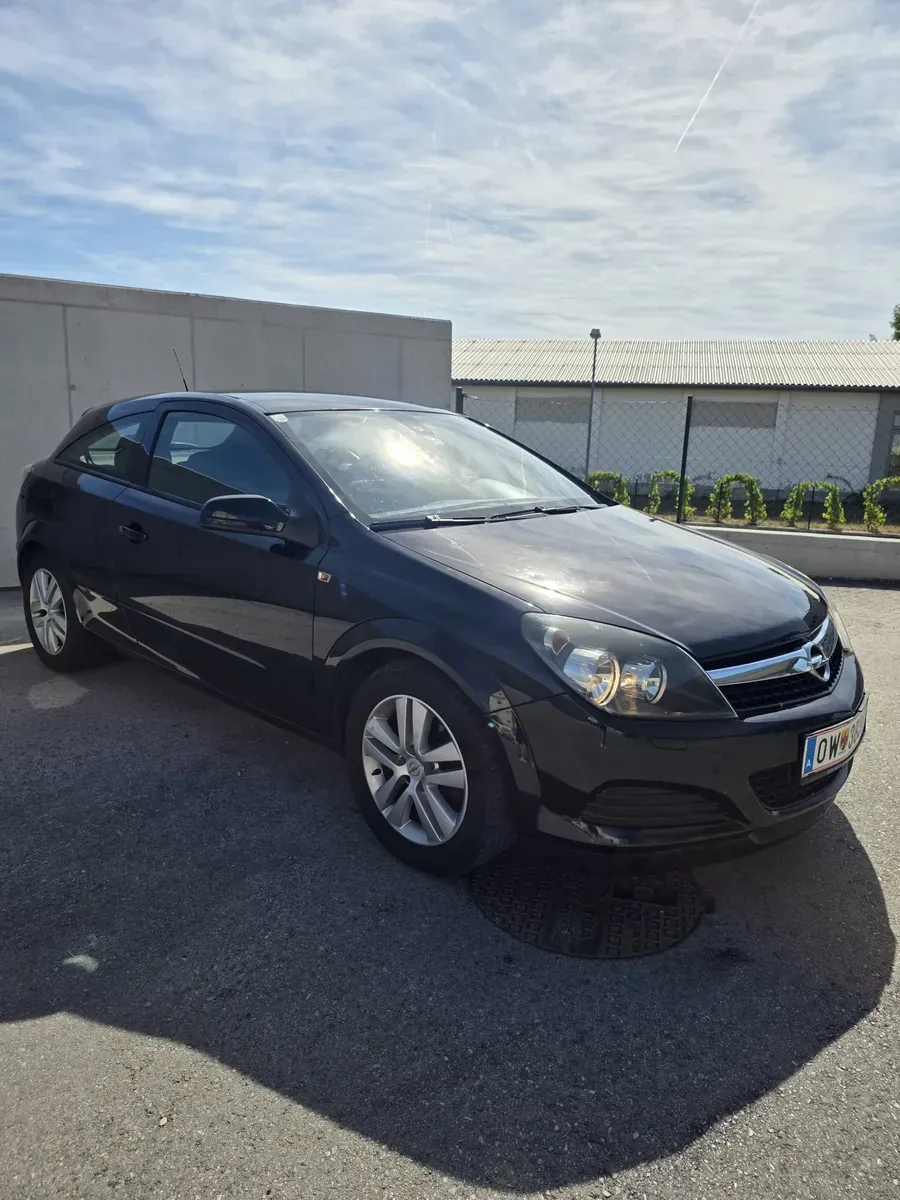 Opel Astra 2007 photo 2