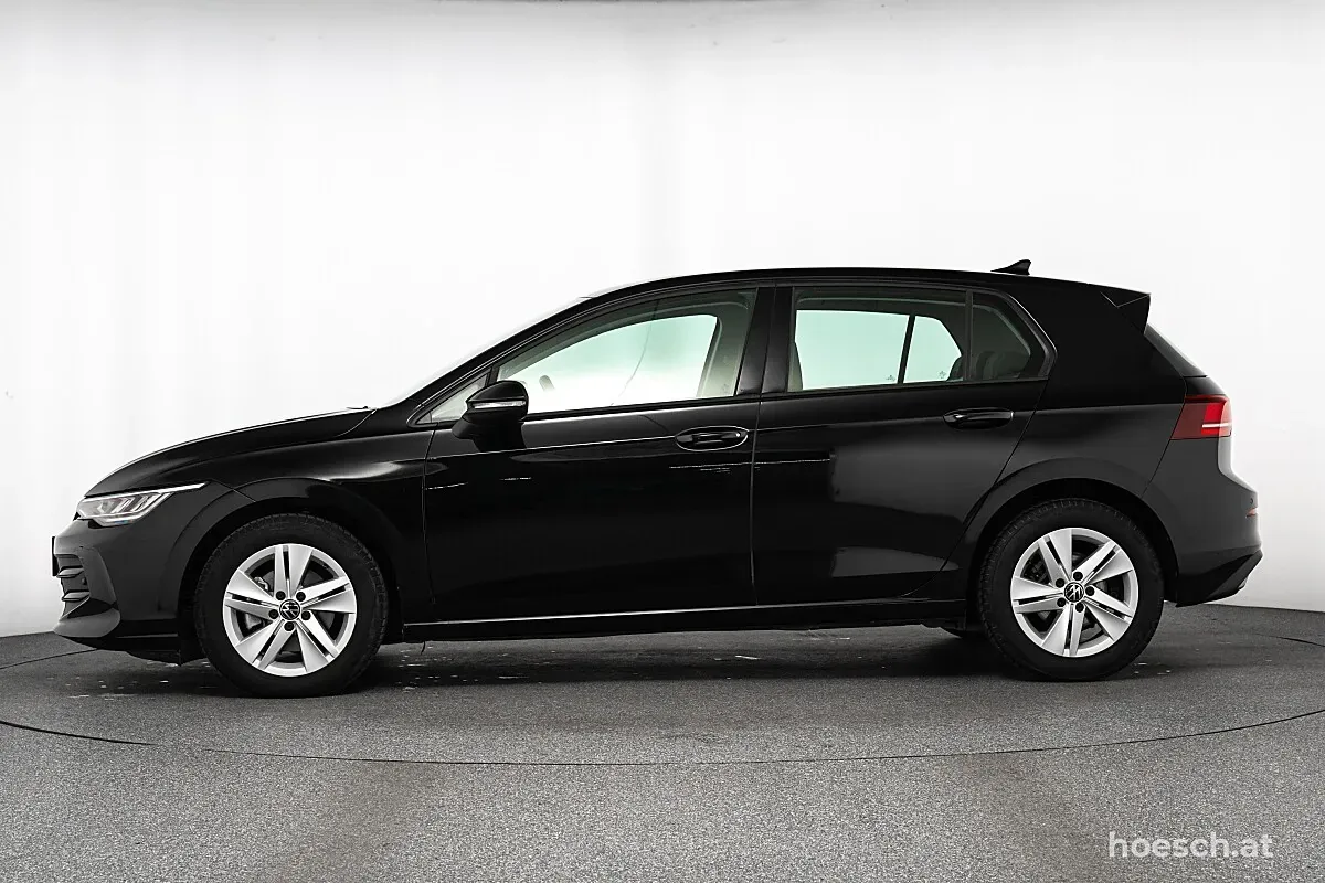 Volkswagen Golf 2025 photo 3