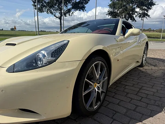 Ferrari California 2010 photo 3
