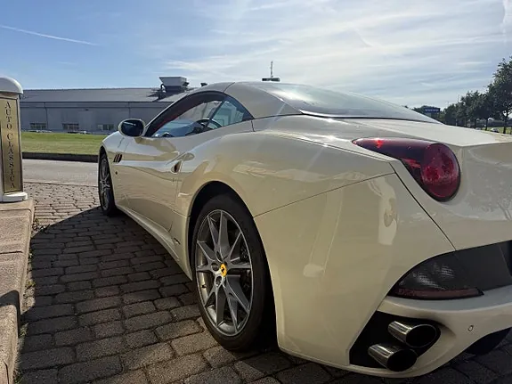 Ferrari California 2010 photo 5