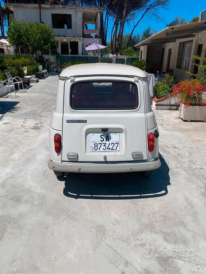 Renault 4