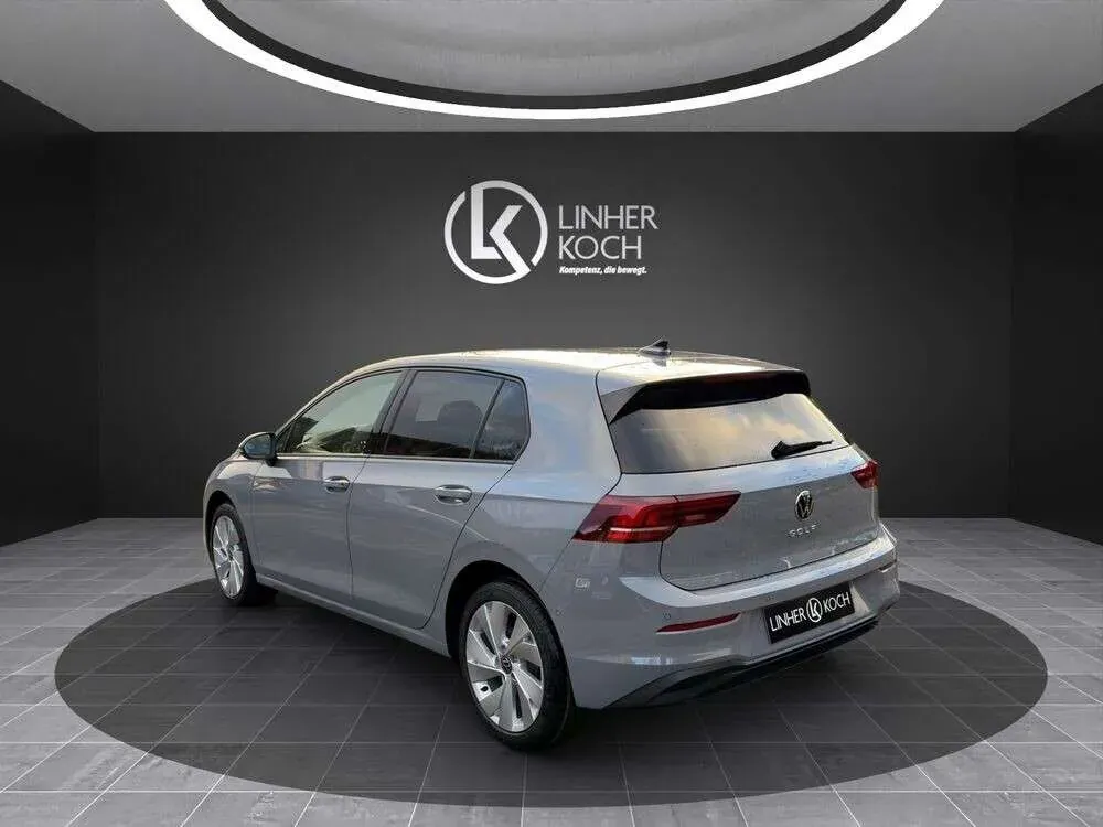 Volkswagen Golf 2026 photo 3