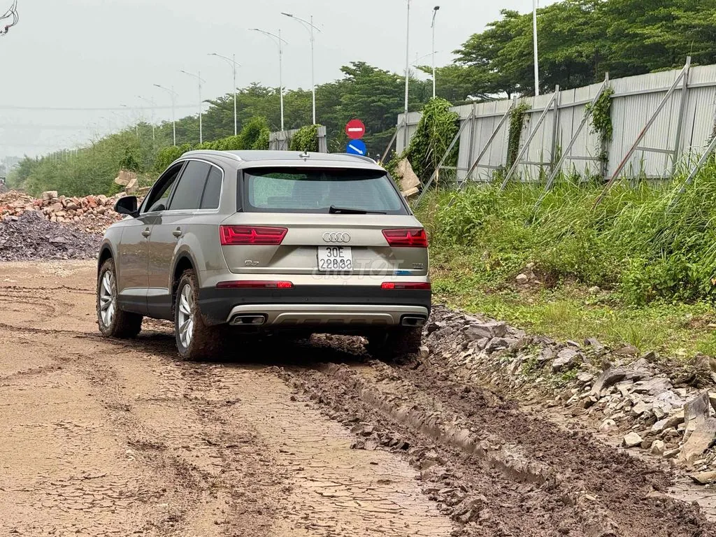 Audi Q7 2016 photo 5