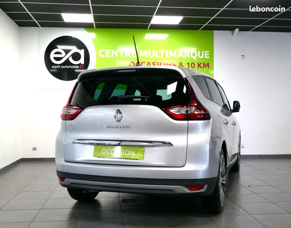 Renault Grand Scenic 2023 photo 2
