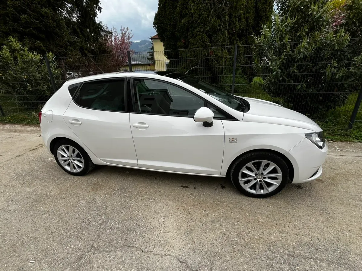 Seat Ibiza 2014 photo 3