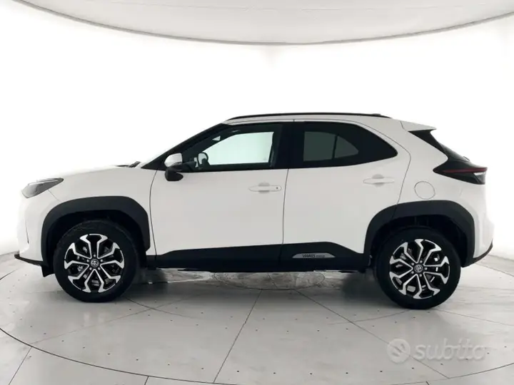 Toyota Yaris Cross 2026 photo 2