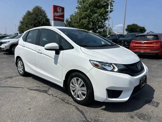 Honda Fit 2016 photo 3