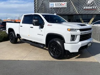 Chevrolet Silverado 2022 photo 2