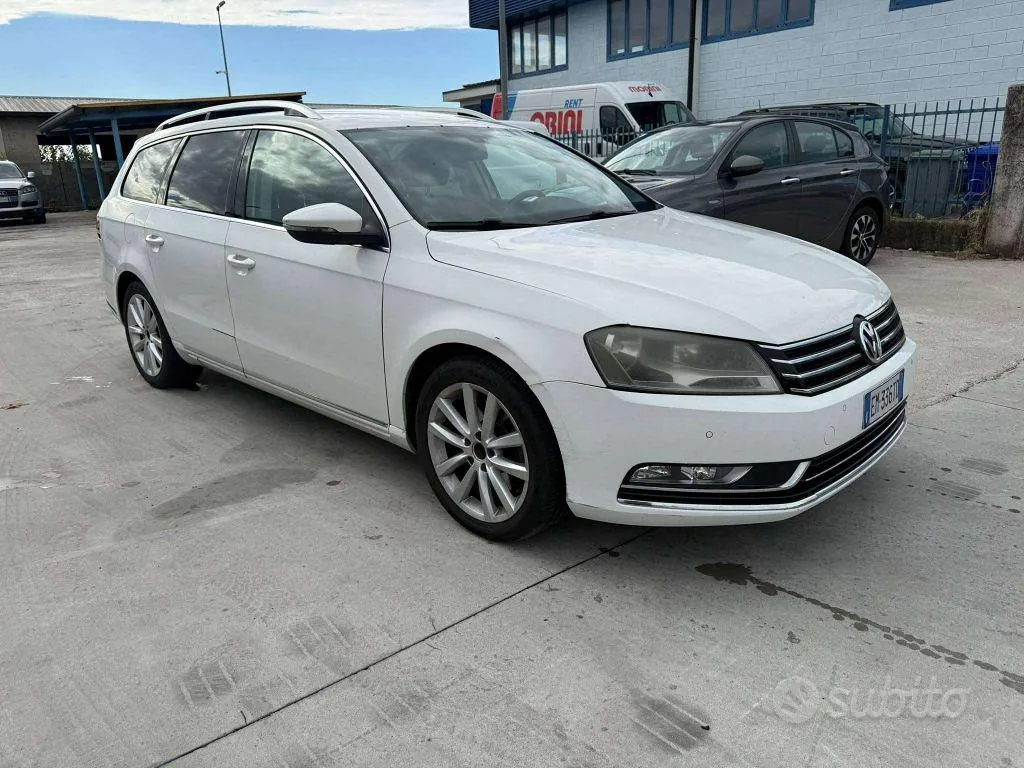 Volkswagen Passat Variant 2012 photo 3