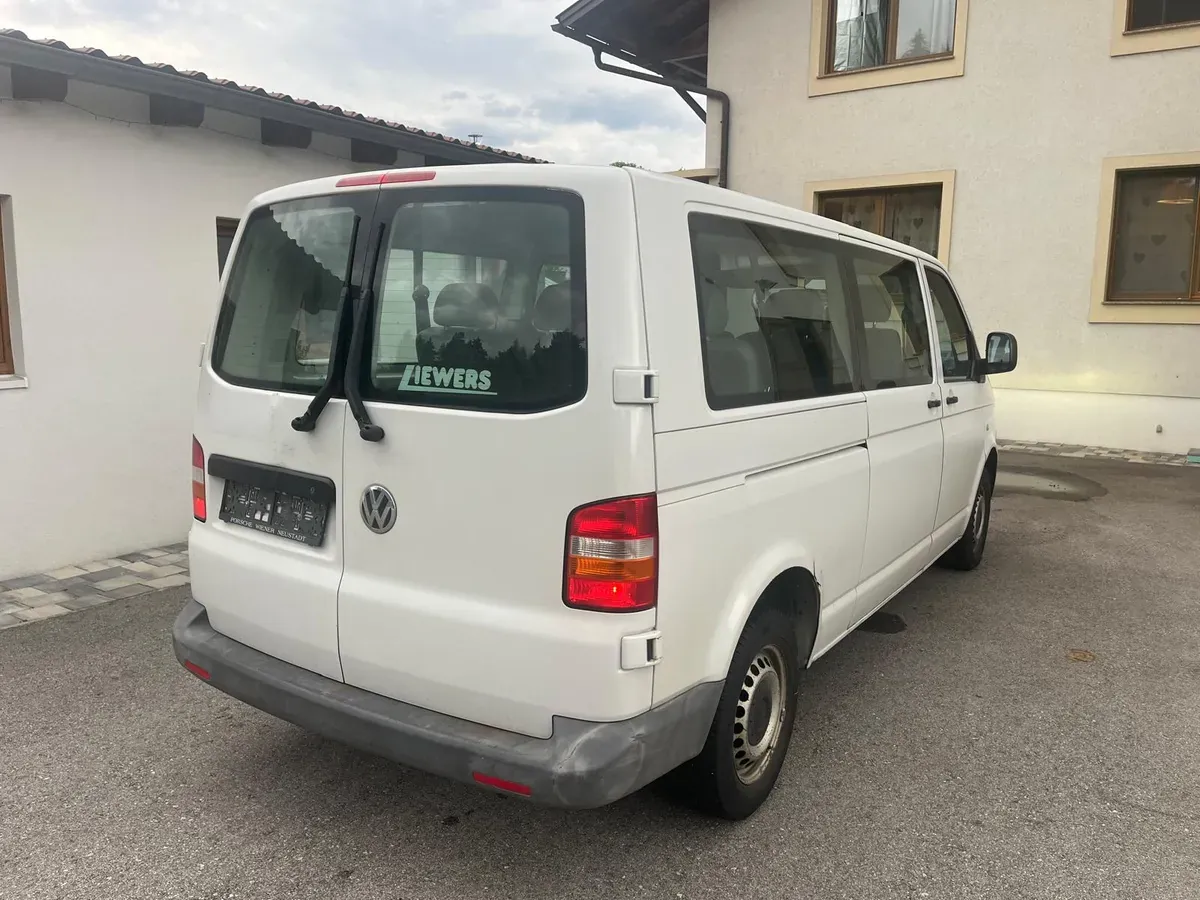 Volkswagen T5 2008 photo 3