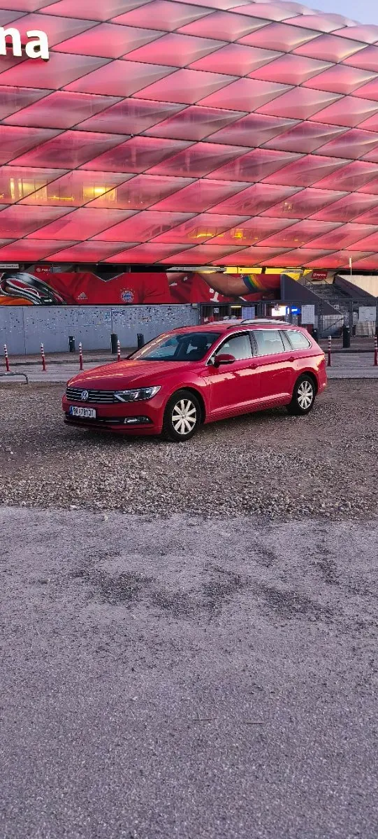Volkswagen Passat 2019 photo 2