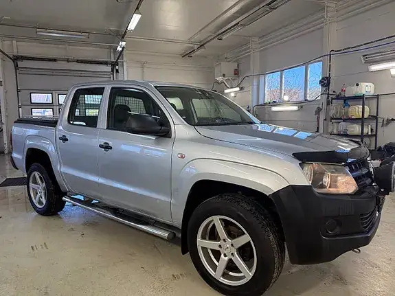 Volkswagen Amarok 2011 photo 2
