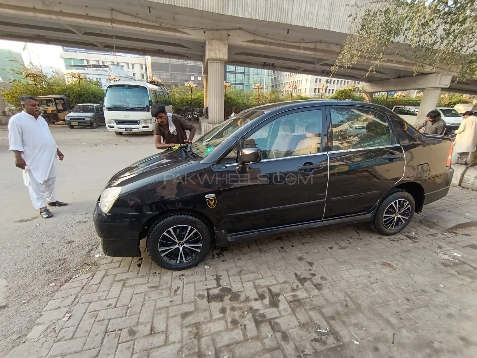 Suzuki Liana