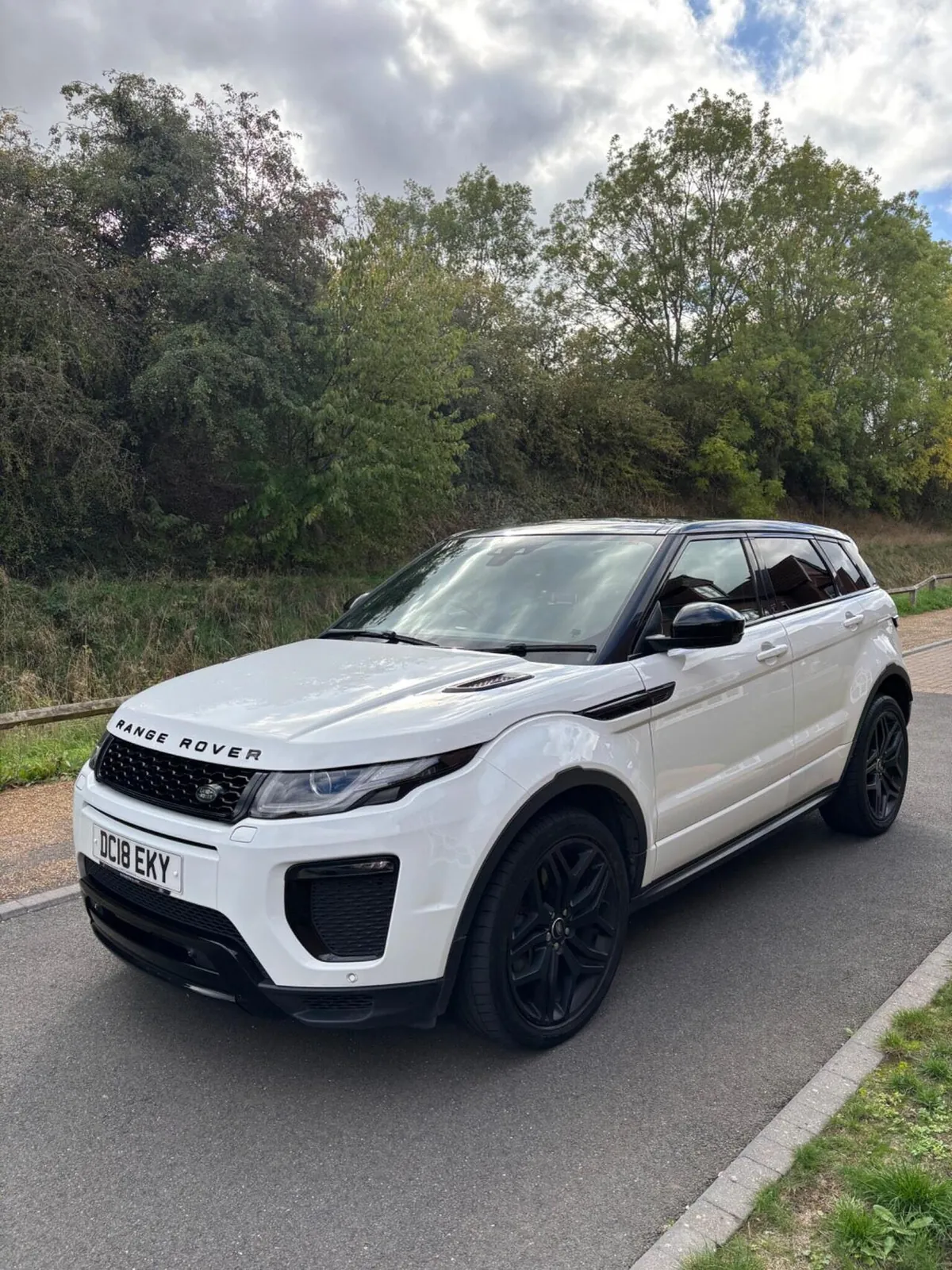 Land Rover Range Rover Evoque 2018 photo 2