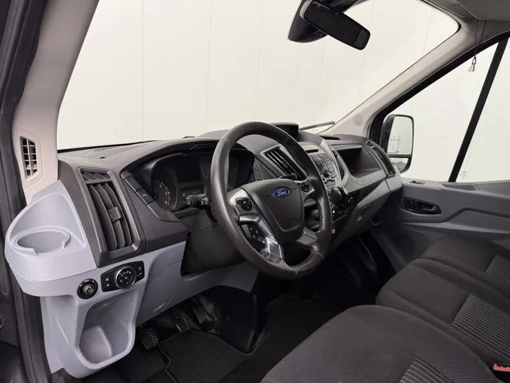 Ford Transit 2019 photo 3