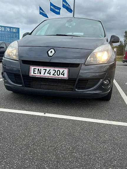 Renault Scenic Iii 2010 photo 2