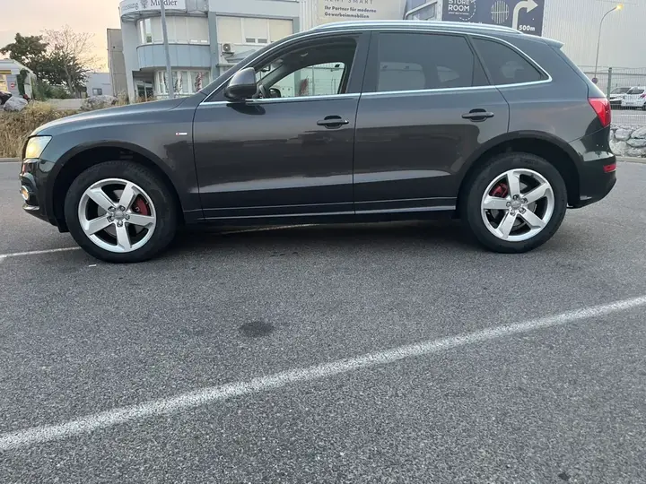 Audi Q5 2009 photo 3