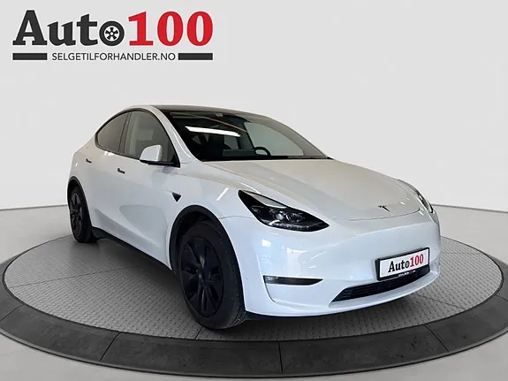 Tesla Model Y 2024 photo 3