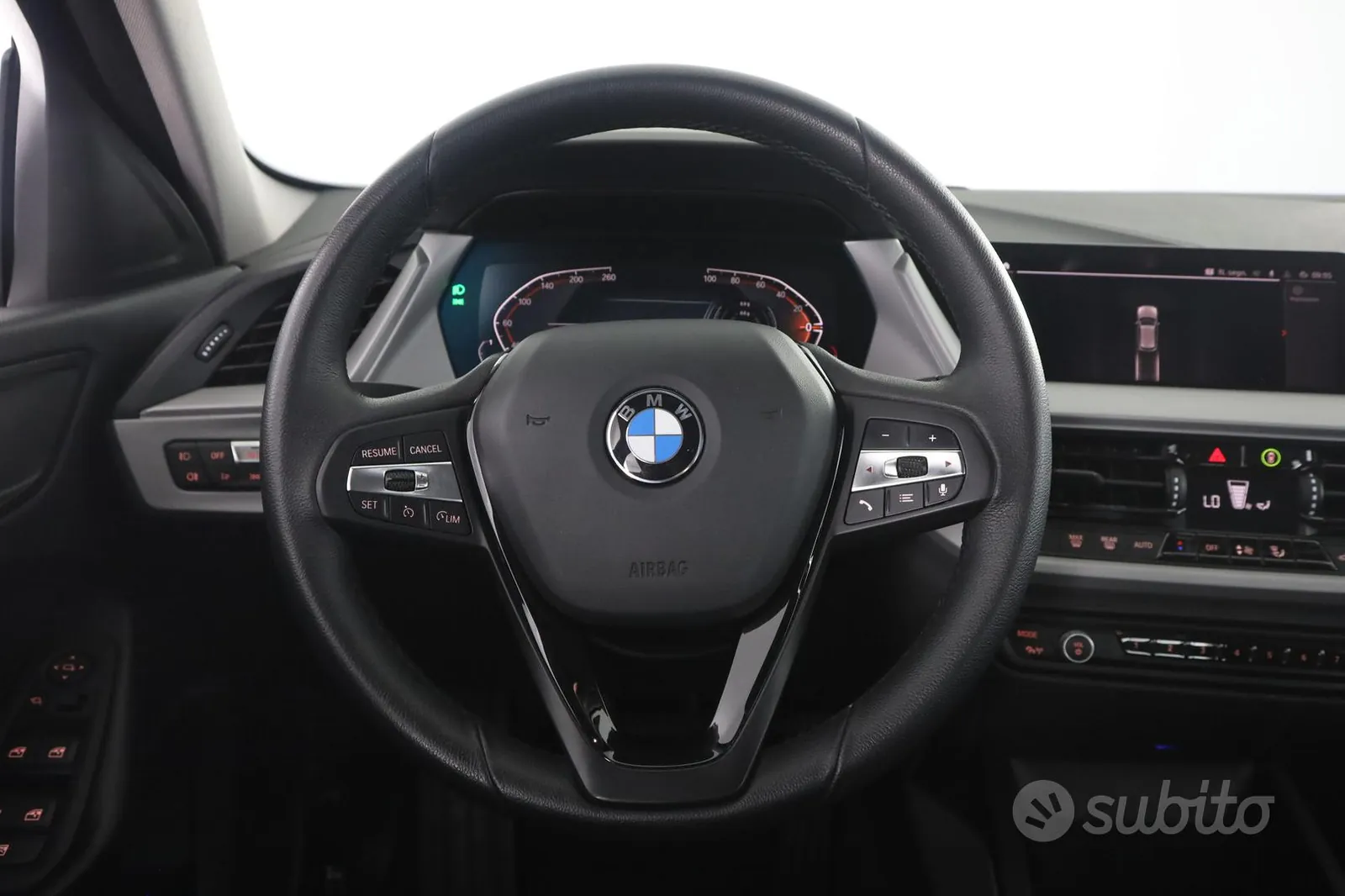 BMW 1 Series 2023 photo 5