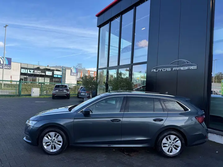 Skoda Octavia 2022 photo 4