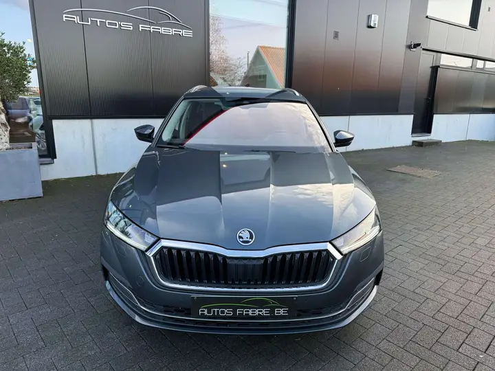 Skoda Octavia 2022 photo 2
