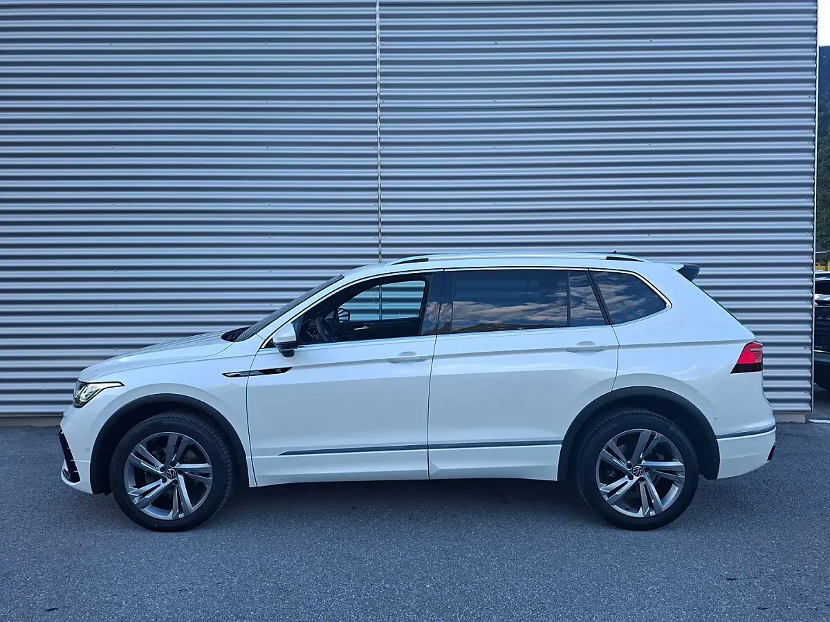 Volkswagen Tiguan 2022 photo 2
