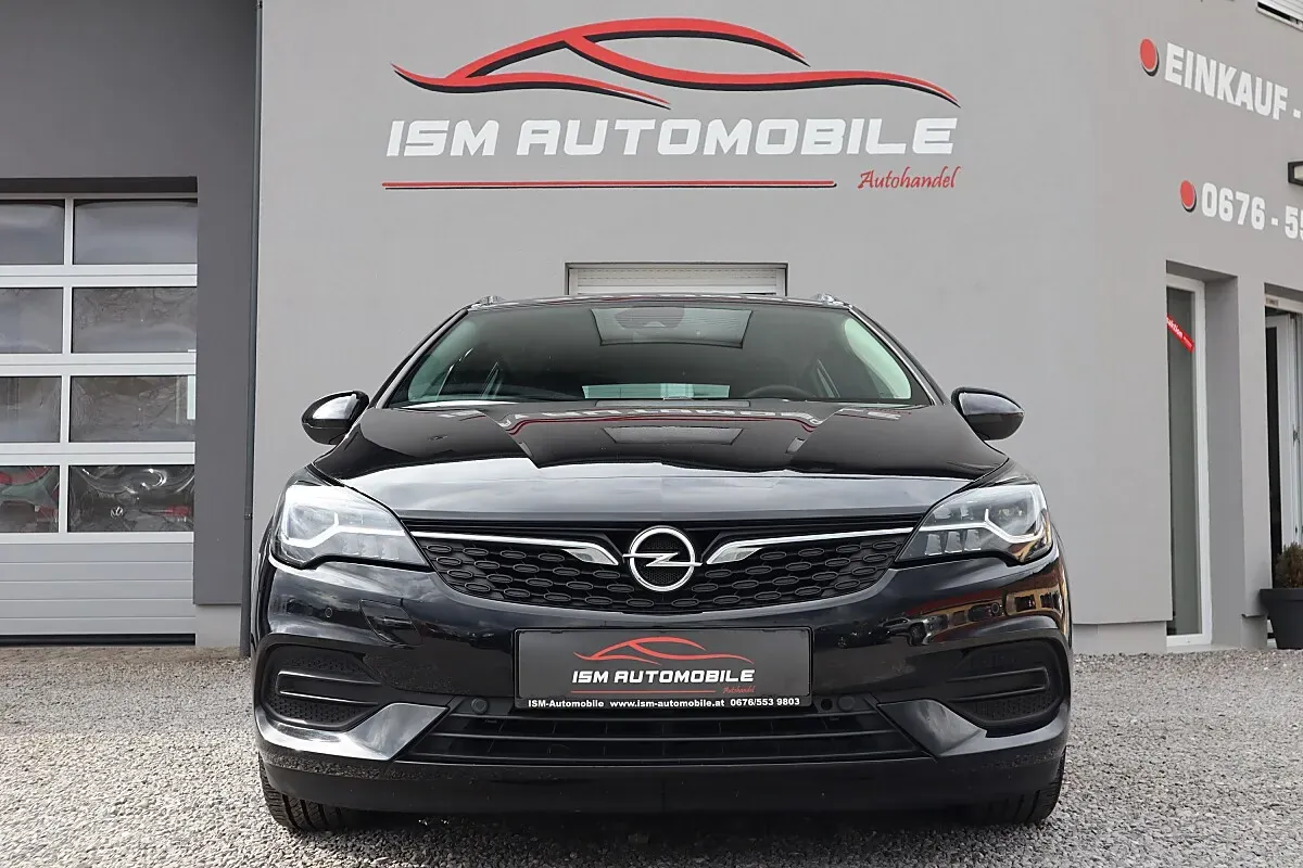 Opel Astra 2019 photo 2