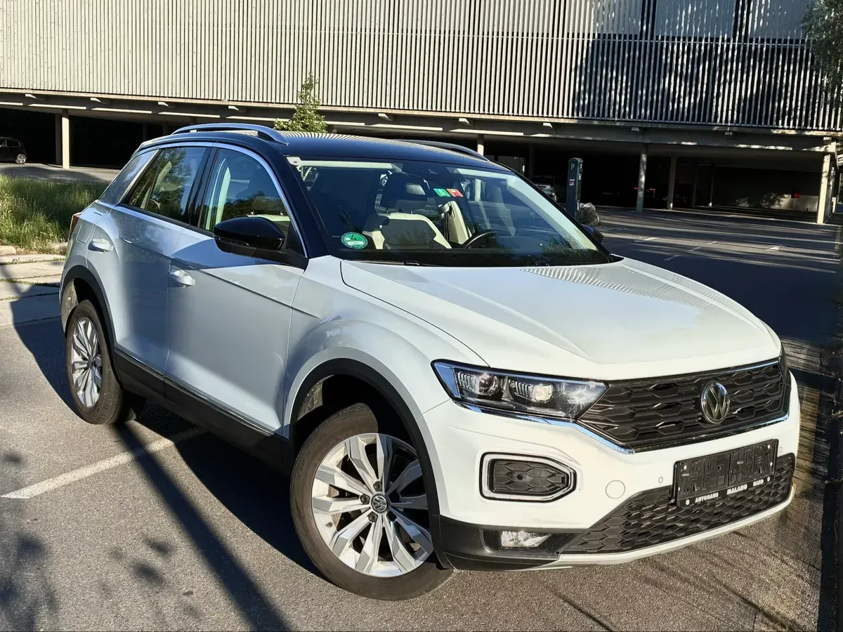 Volkswagen T-Roc 2018 photo 2