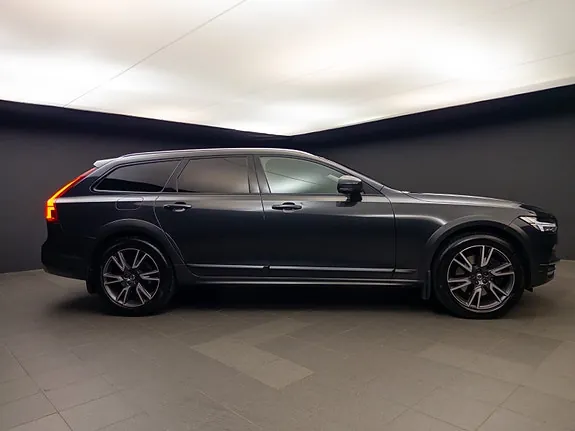 Volvo V90 Cross Country 2018 photo 5