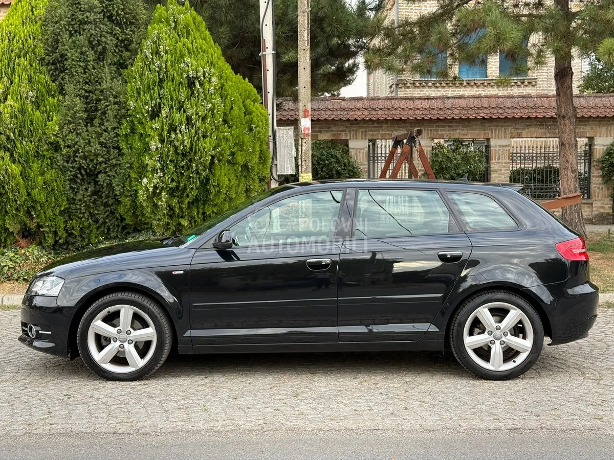 Audi A3 2012 photo 2