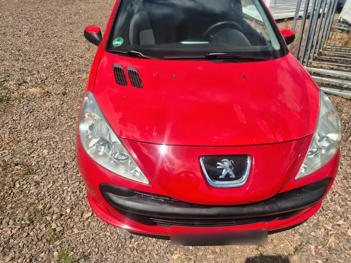 Peugeot 206
