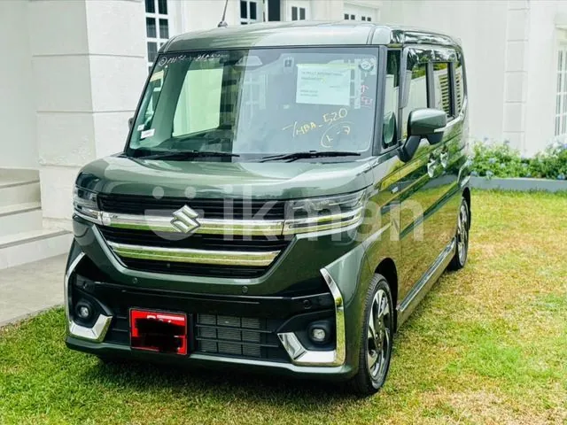 Suzuki Spacia
