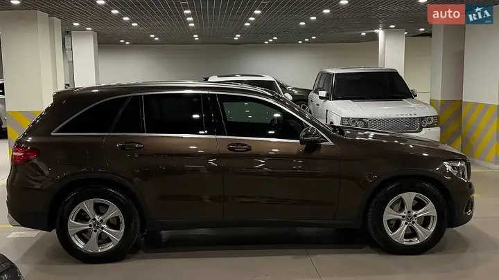 Mercedes-Benz Glc 2017 photo 4