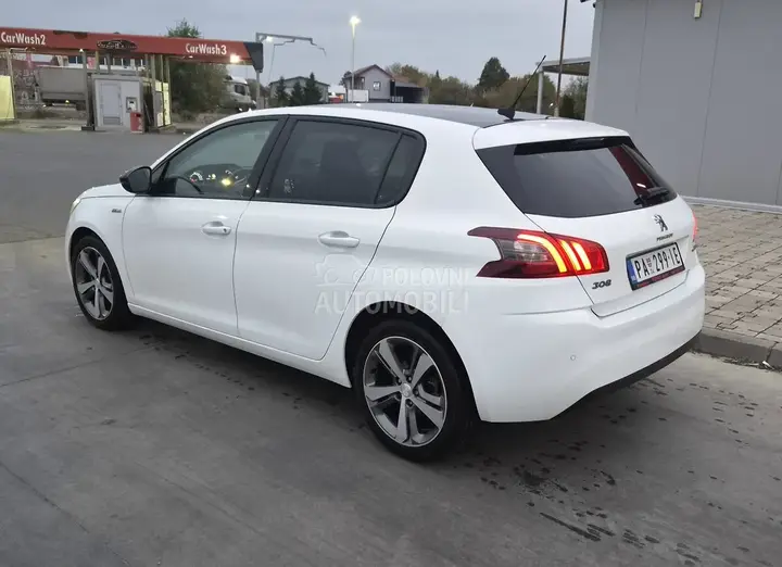 Peugeot 308 2019 photo 5