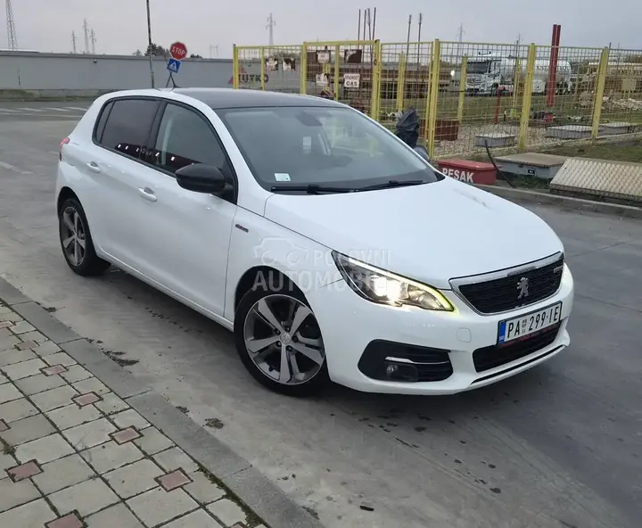 Peugeot 308 2019 photo 2