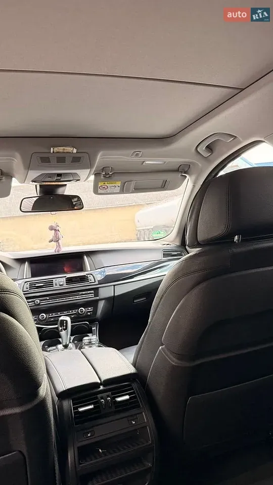 BMW 5 Series 2016 photo 3